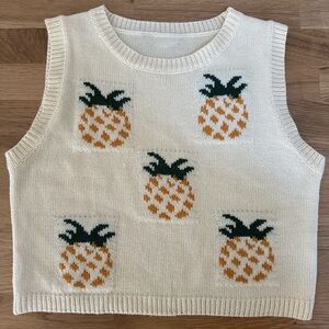 Vintage style knit pineapple sweater vest size small women’s